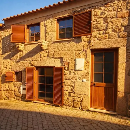 Casa Martinho & Neves * Seia